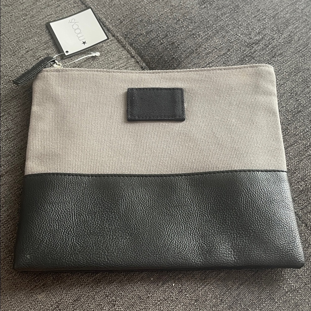 Macy's Two-Tone Black and Tan Cosmetic Bag
